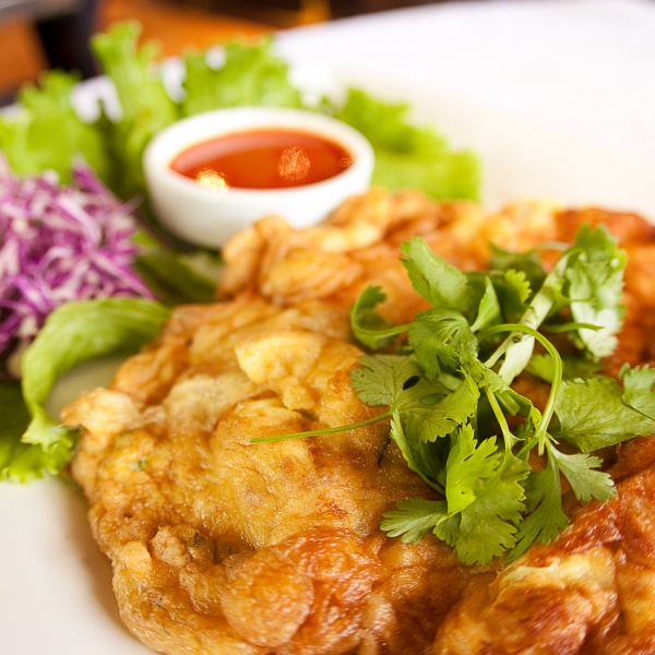 Order Khai Jeaw food online from Bai Tong Thai Restaurant store, Issaquah on bringmethat.com