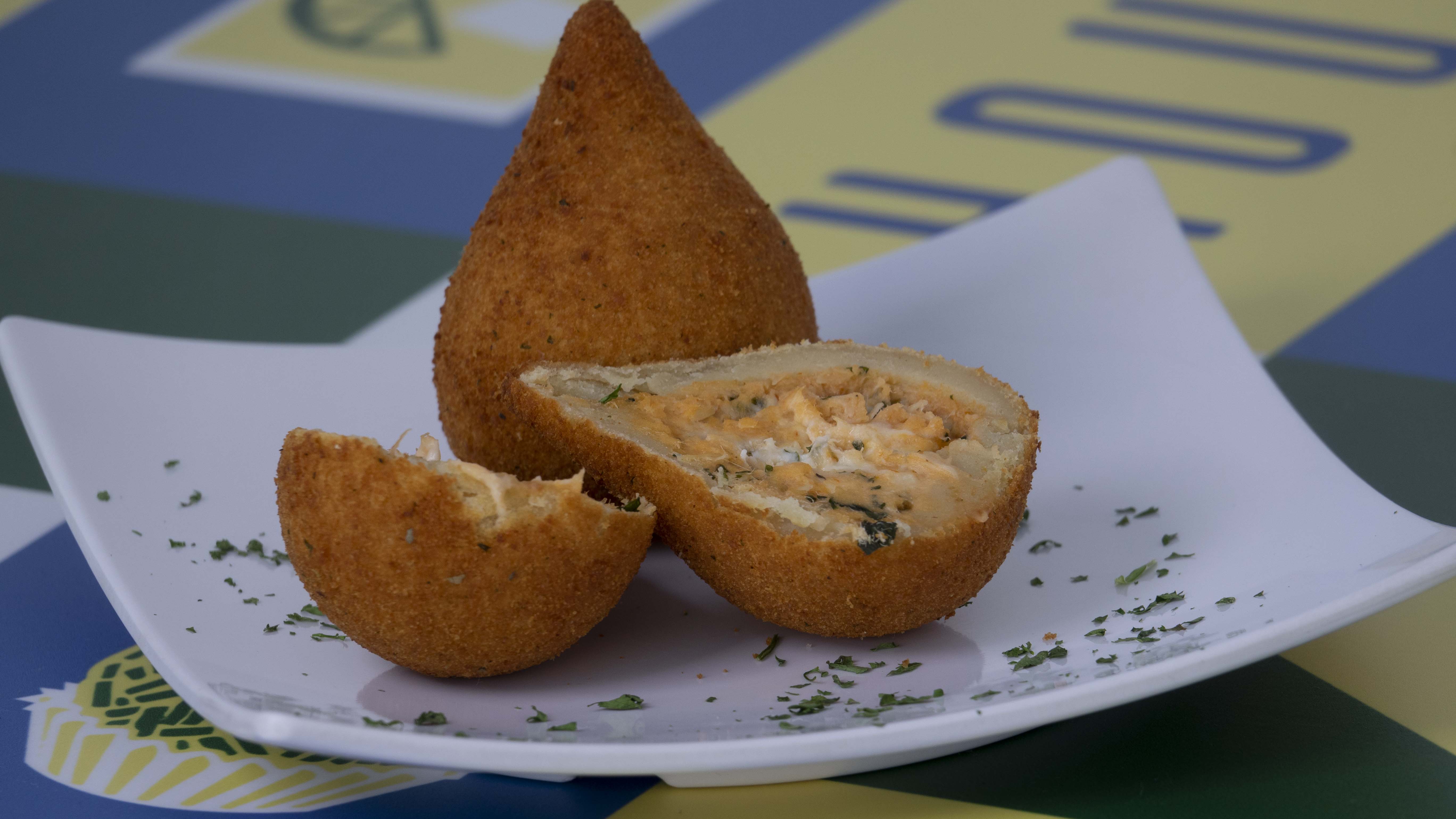 Order 101. Coxinha Com Catupiry food online from Brazilian Plate House store, Torrance on bringmethat.com