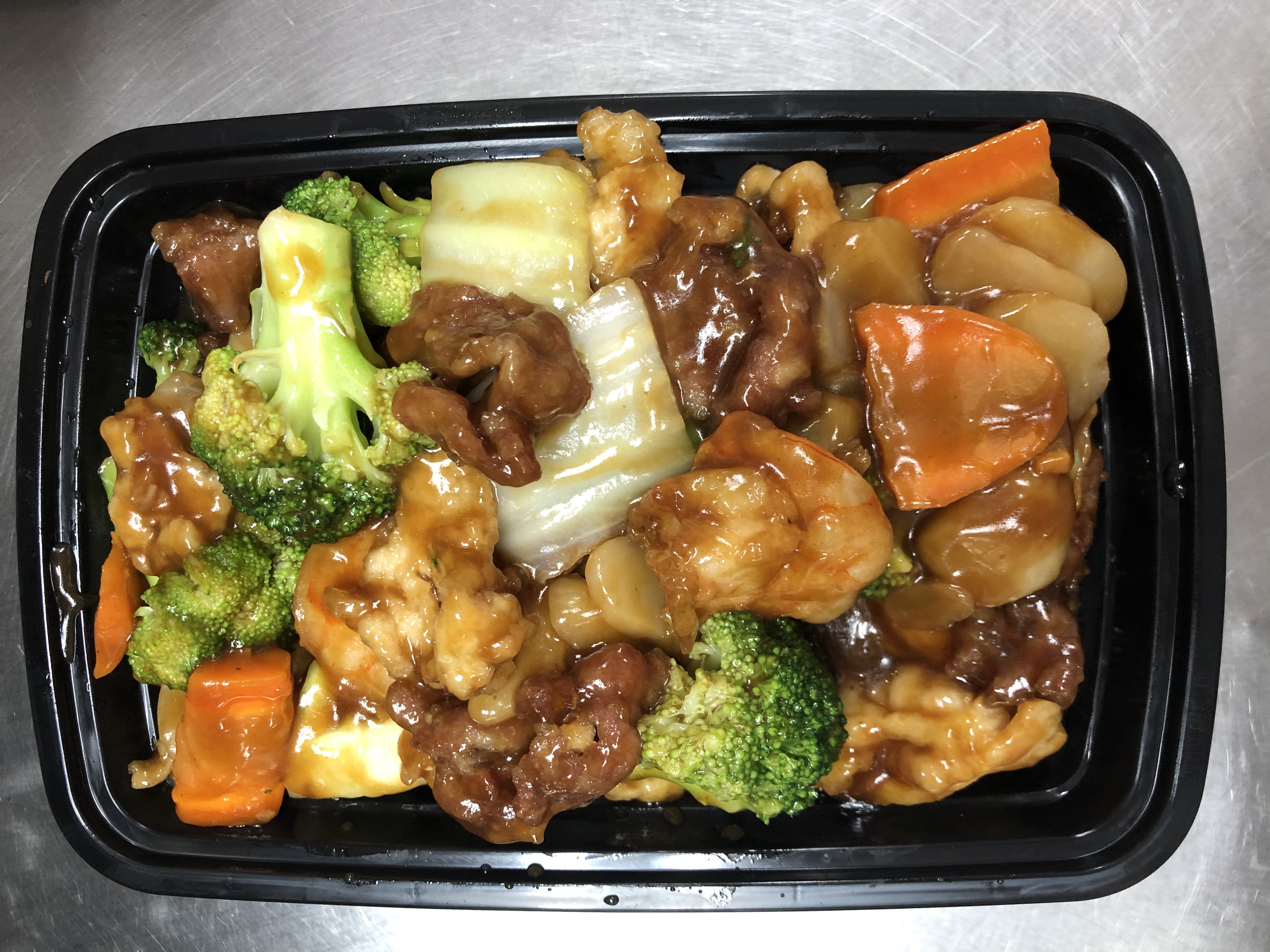 Order Triple Delight food online from Golden Dragon store, Annapolis on bringmethat.com