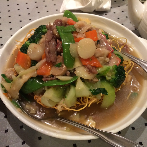 Order Hong Kong Style Chow Mein food online from Pearl River Restaurant store, San Jose on bringmethat.com