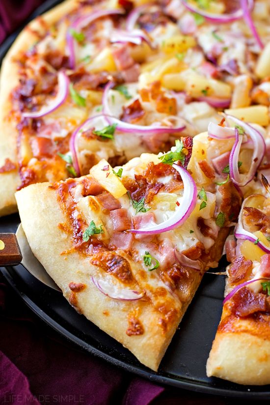 Order Famous BBQ Pizza food online from Lj Pizza store, Mesa on bringmethat.com