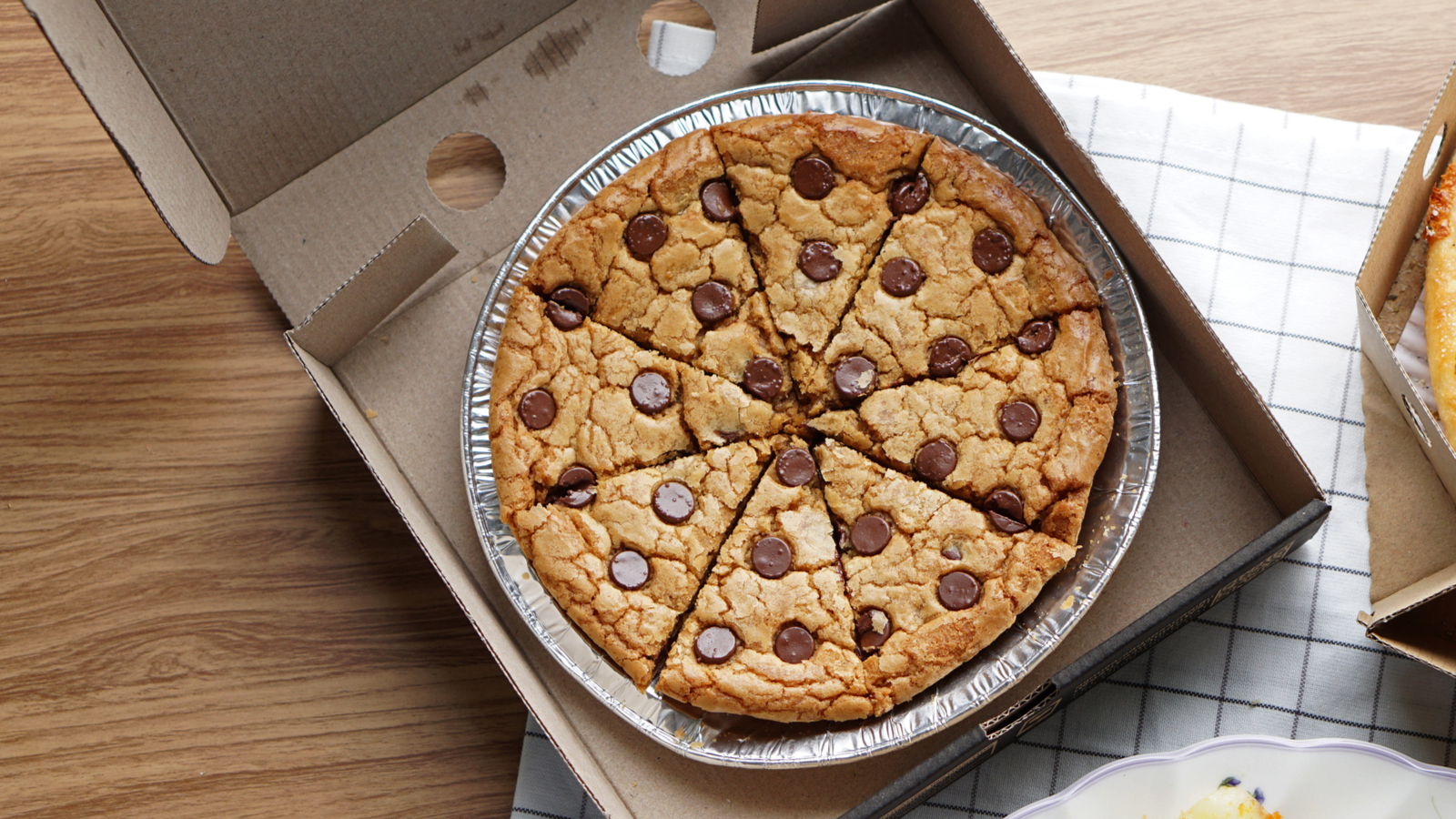 Order Pizza Cookie food online from High Life Pizzas store, Modesto on bringmethat.com
