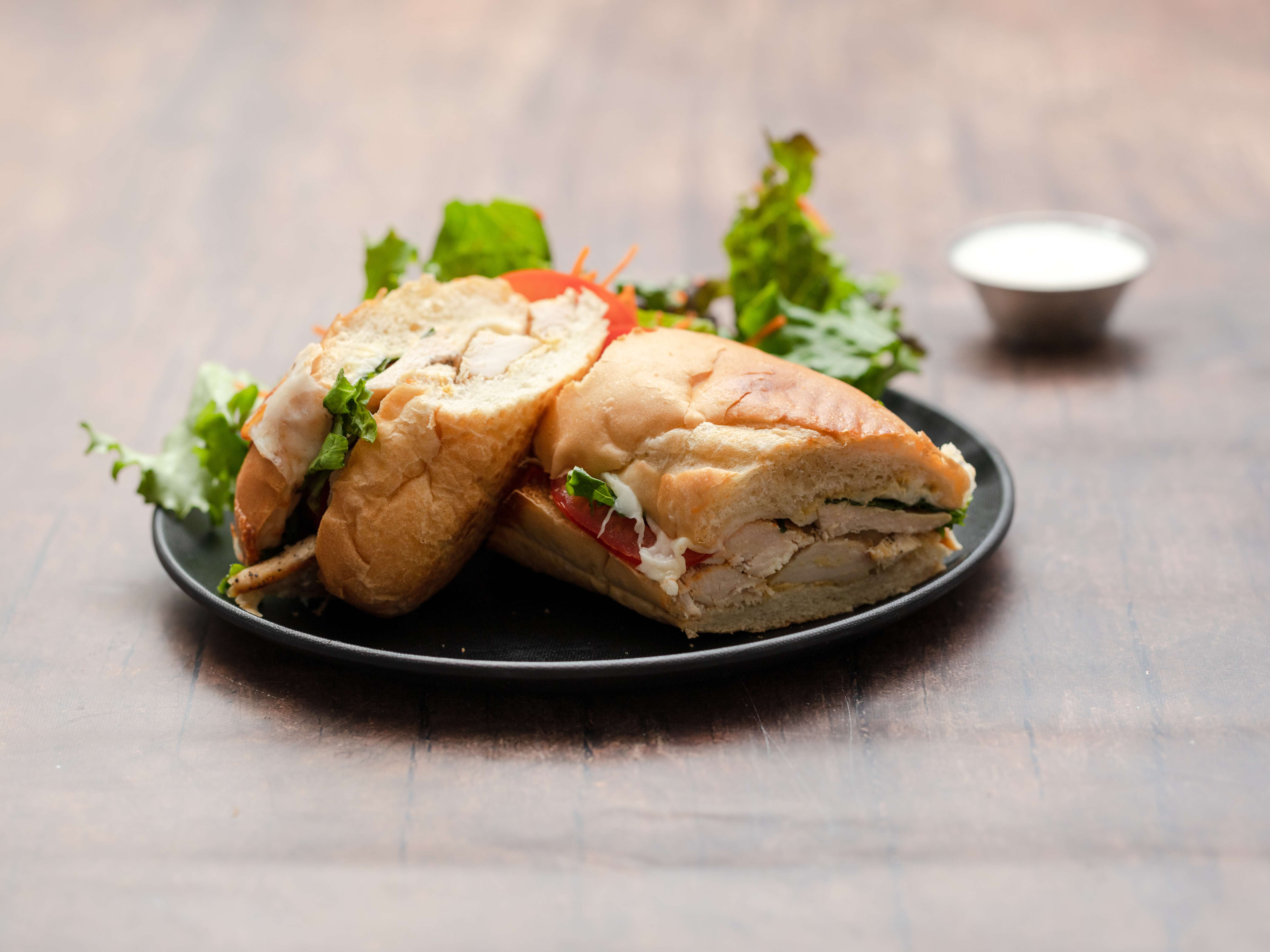 Order Grilled Chicken Sandwich food online from Taffys Pizza store, Santa Barbara on bringmethat.com