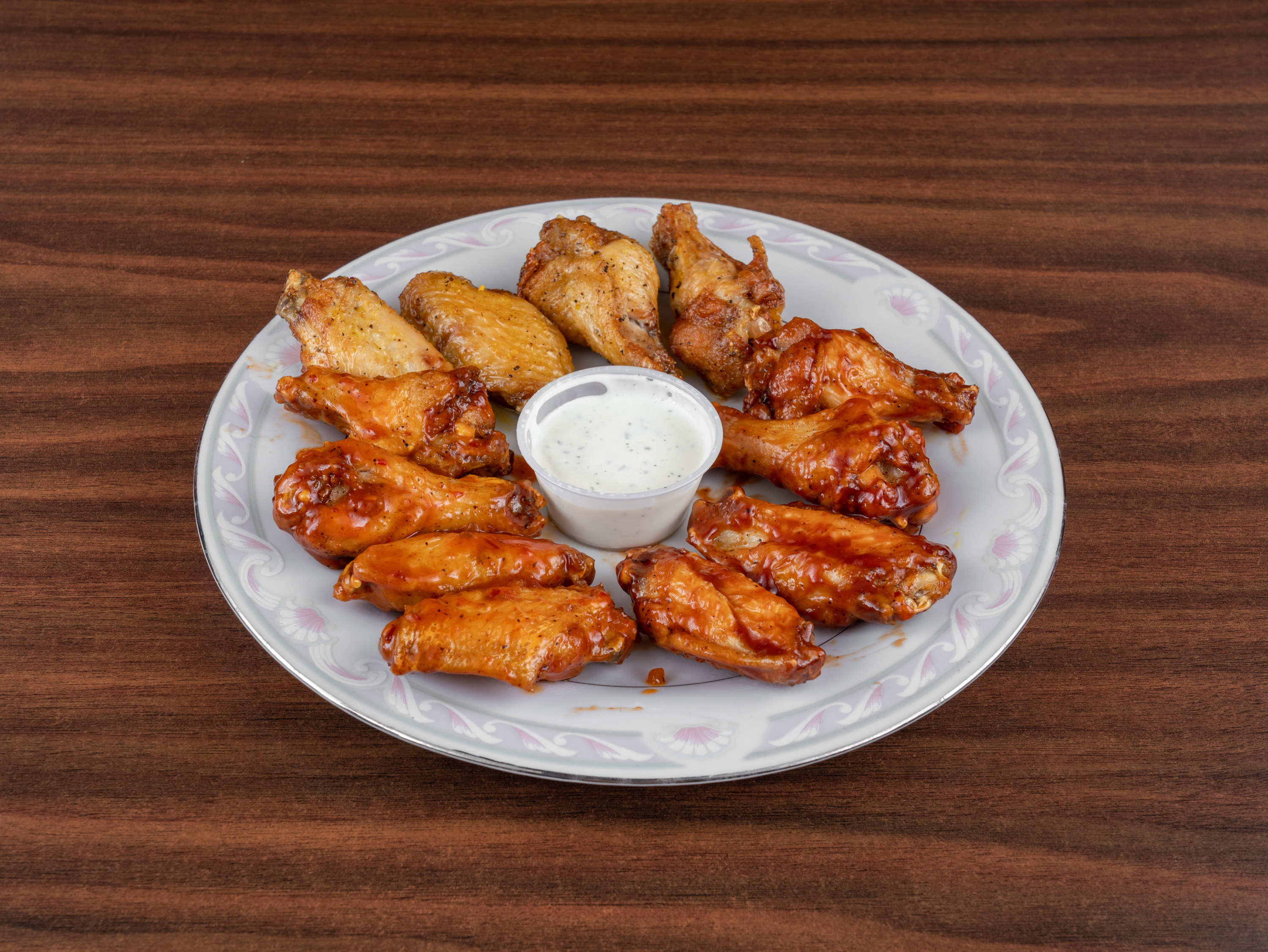 Order Chicken Wings food online from Maria Pizza & Burgers store, Katy on bringmethat.com