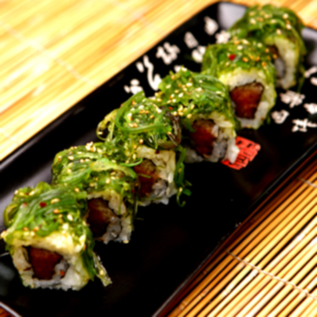 Order Swamp Roll food online from Ike's Japanese Kitchen store, San Francisco on bringmethat.com