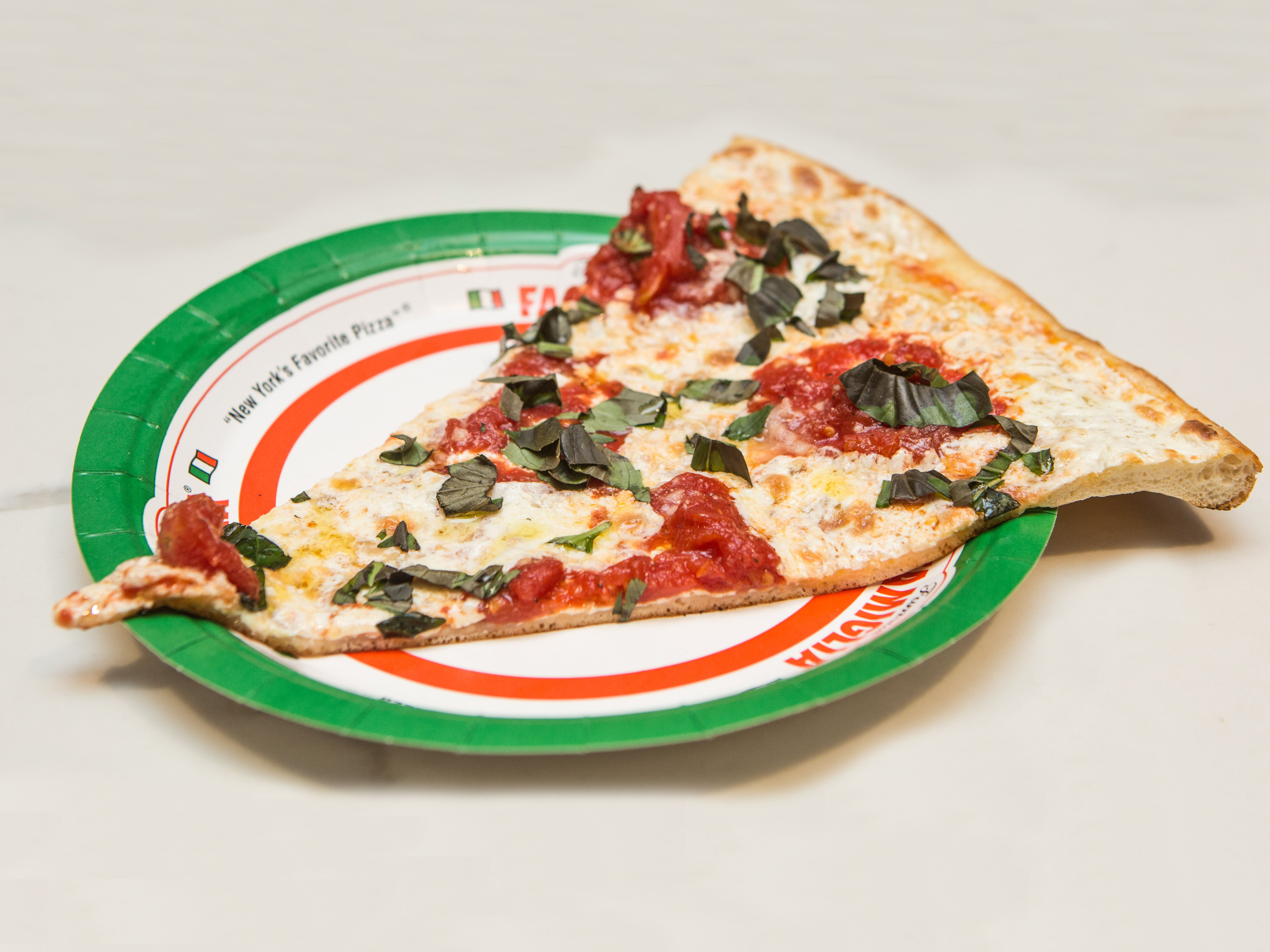 Order Margarita Pizza  food online from Famous Famiglia Pizza store, New York on bringmethat.com