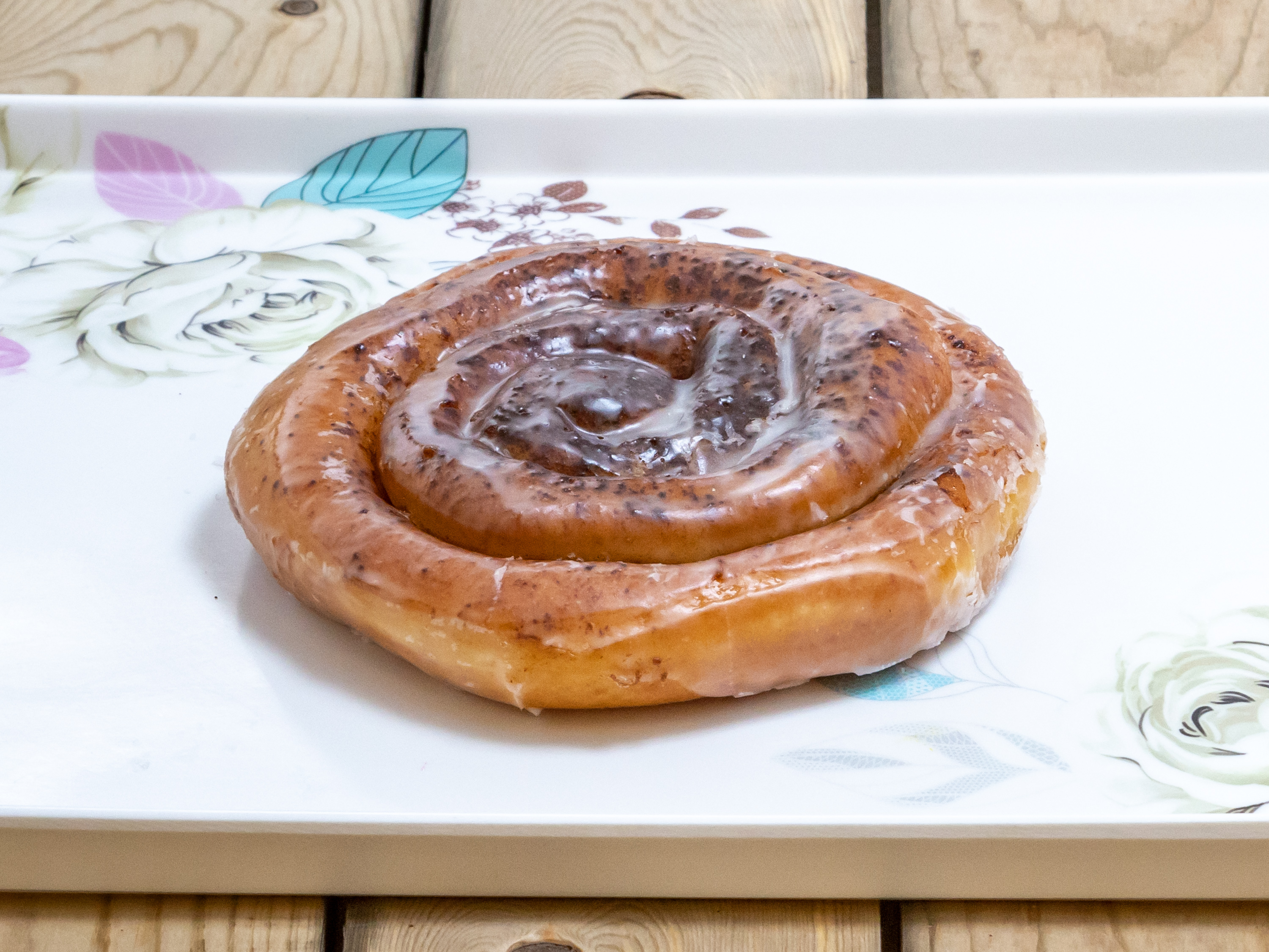 Order Cinnamon Roll food online from Cotton Candy Donuts store, Dallas on bringmethat.com