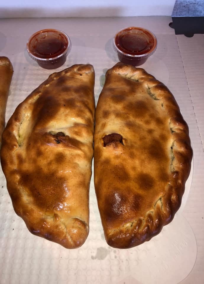 Order Create Your Own Plain Cheese Calzone - Small food online from Pagoni's Pizza store, Kaukauna on bringmethat.com
