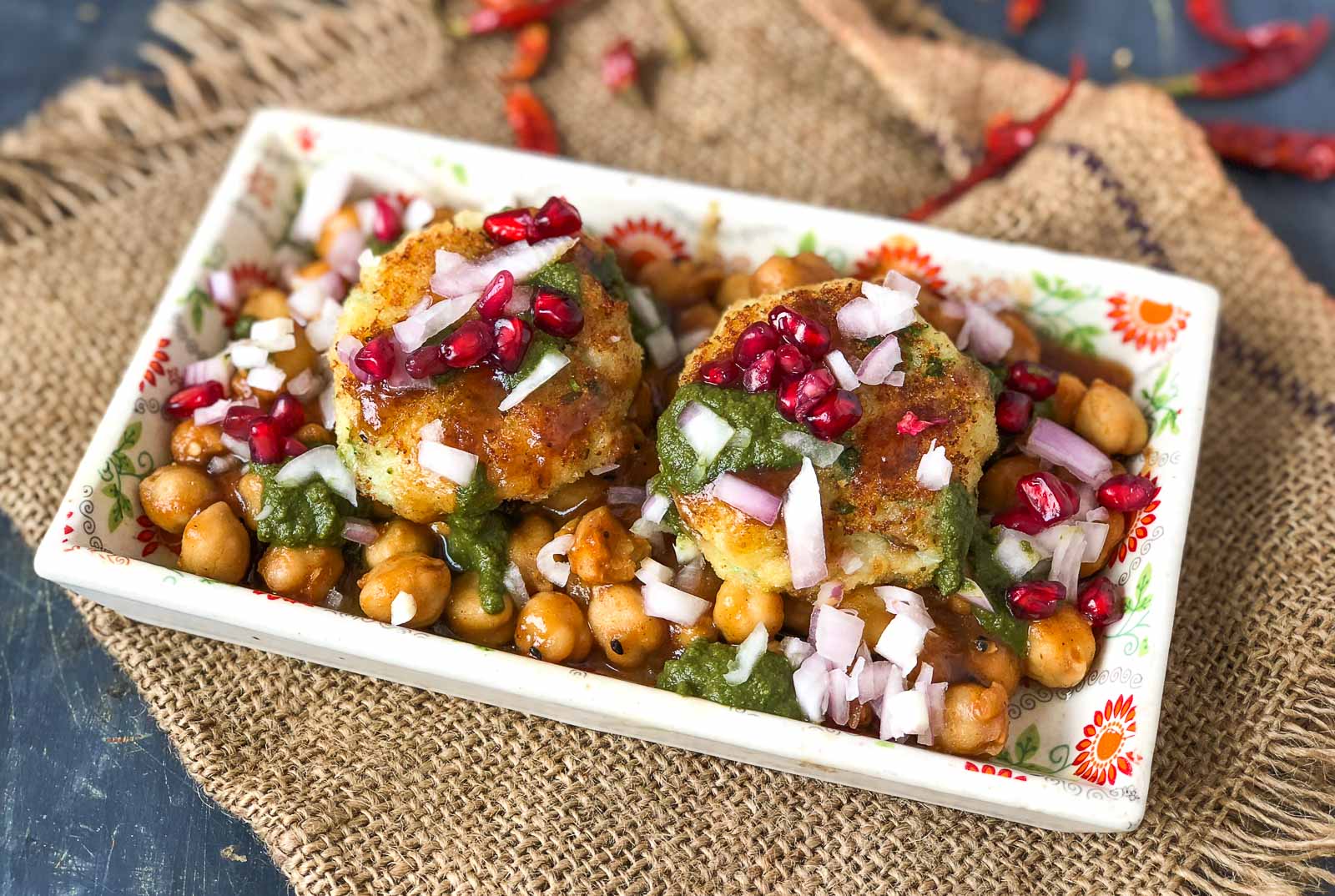 Order Aloo Tikki Chole Chaat (2 Pieces) food online from Fresh Curry Chefs store, Camarillo on bringmethat.com