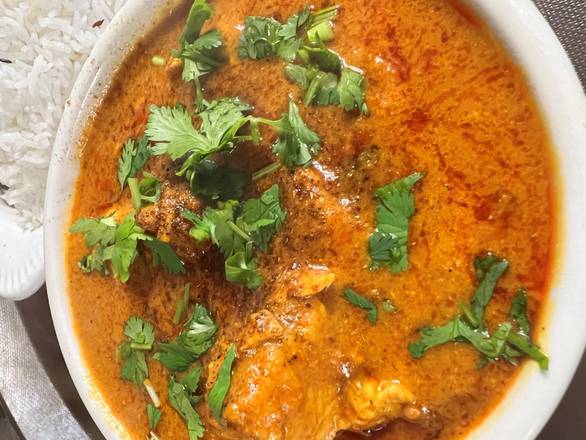 Order Chicken Curry food online from Masala & Curry store, Nashville on bringmethat.com