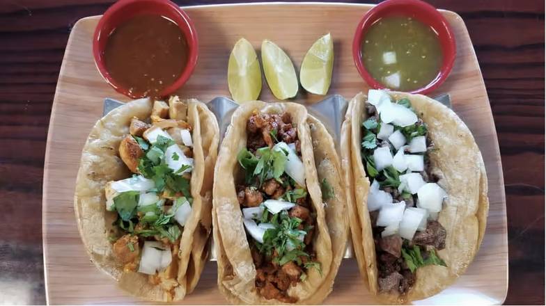 Order Street Tacos food online from Los Compadres Food Truck store, Anderson on bringmethat.com