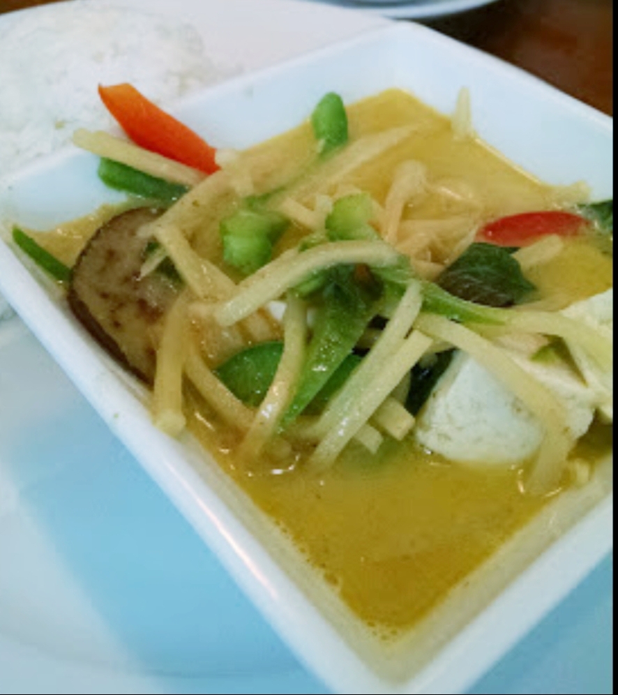 Order C2. Green Curry food online from Kin Thai store, High Point on bringmethat.com
