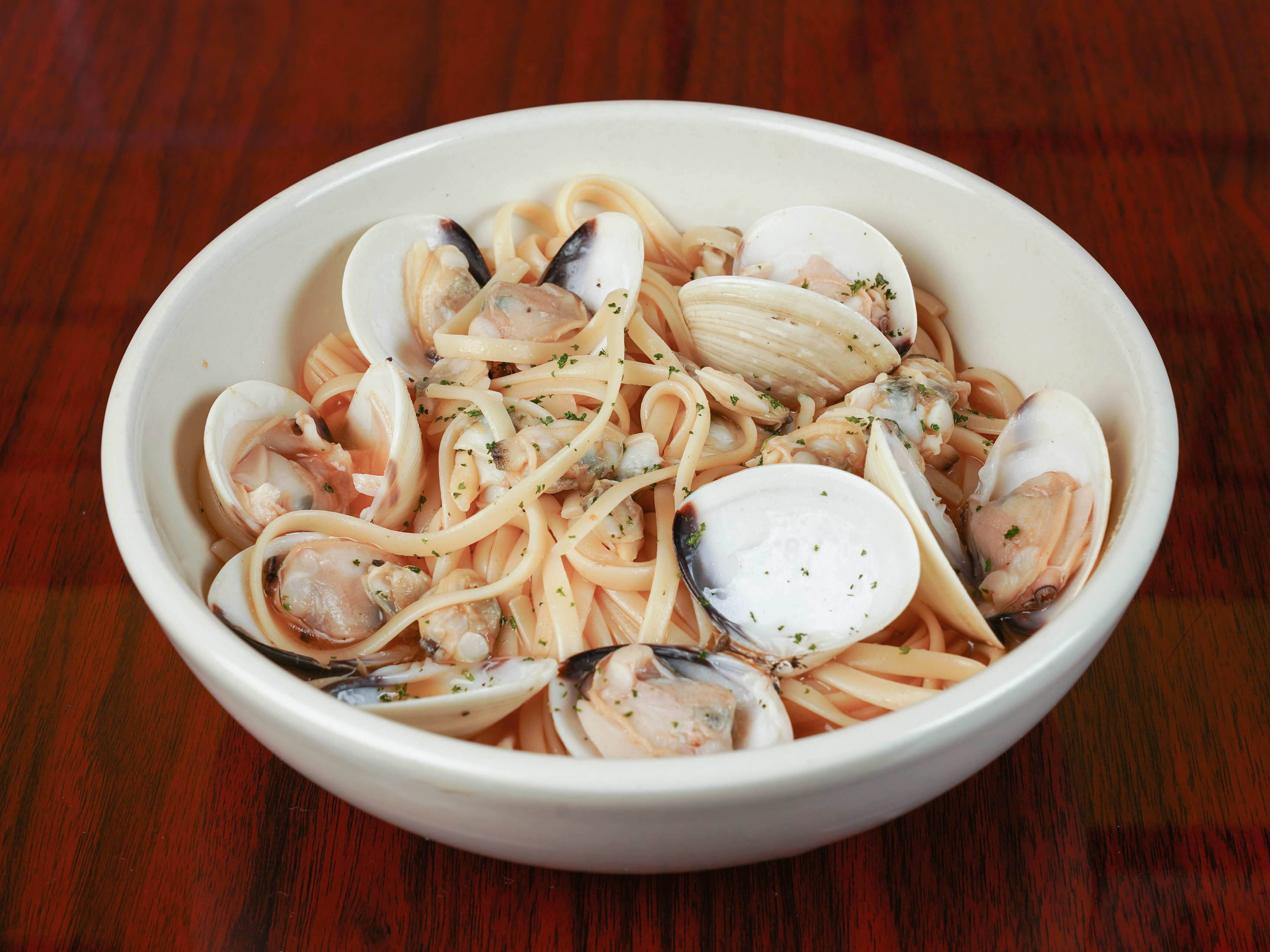 Order Linguine alla Vongole food online from Osteria Natalina store, Tampa on bringmethat.com