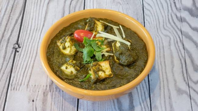 Order Paneer Palak - Entree food online from Raaz specialty indian cuisine store, Jersey City on bringmethat.com
