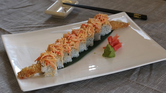 Order Highland Roll food online from Ling Sushi store, Topeka on bringmethat.com