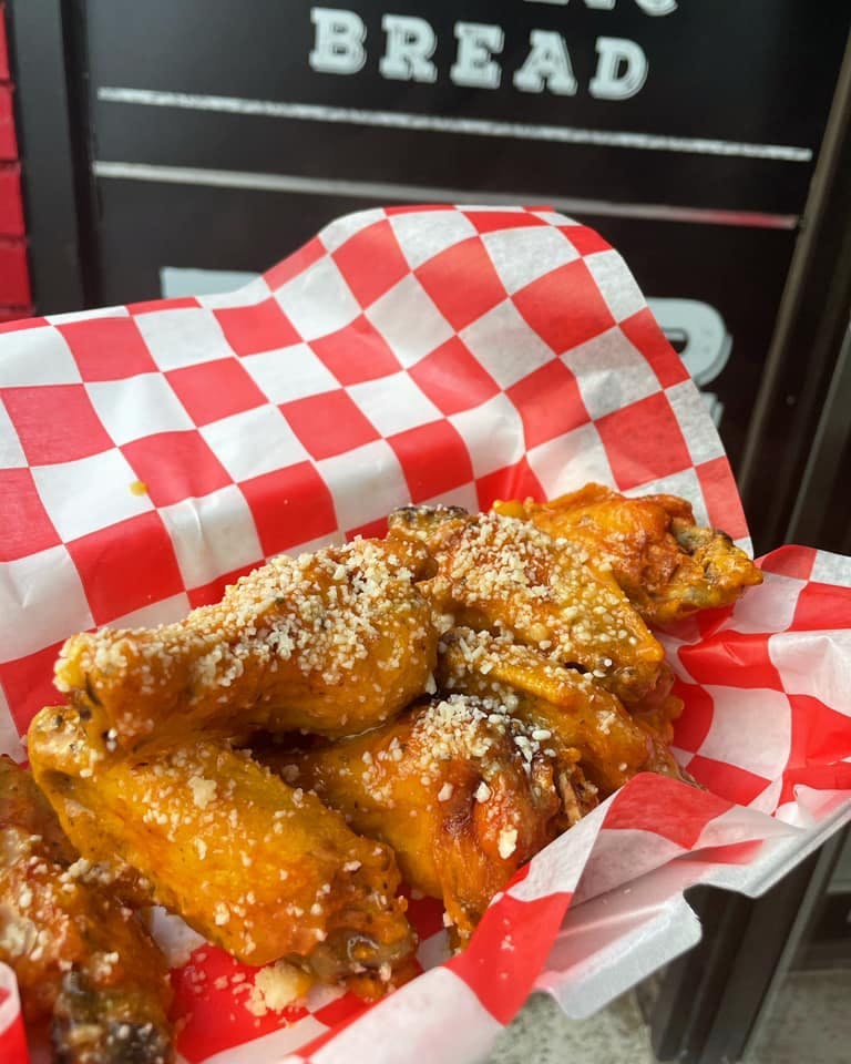 Order Wings - 10 Pieces food online from Mickey N.Y. Pizza store, Derry on bringmethat.com