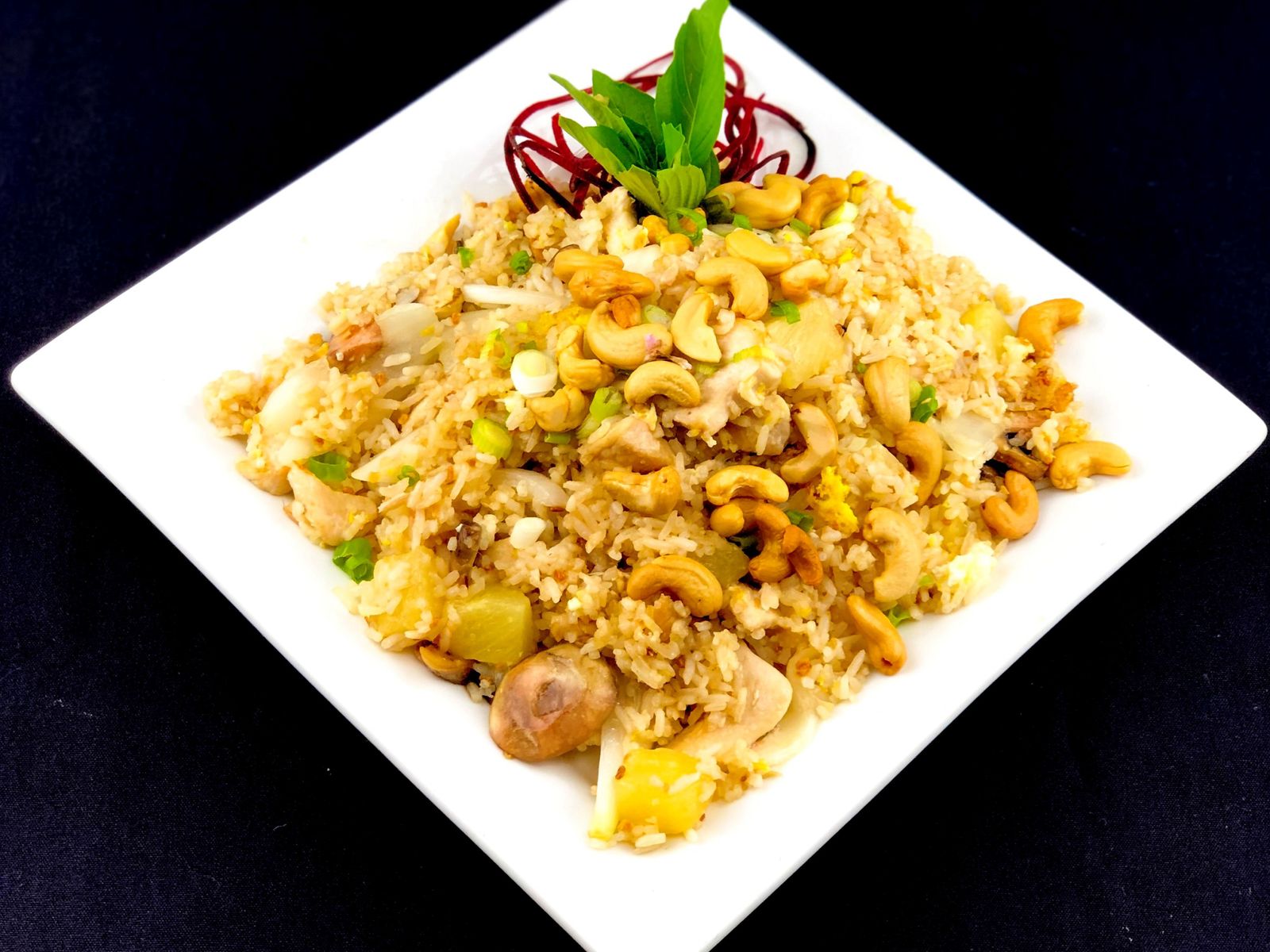 Order Exotic Fried Rice Large food online from Malee's Thai Bistro on Main store, Scottsdale on bringmethat.com