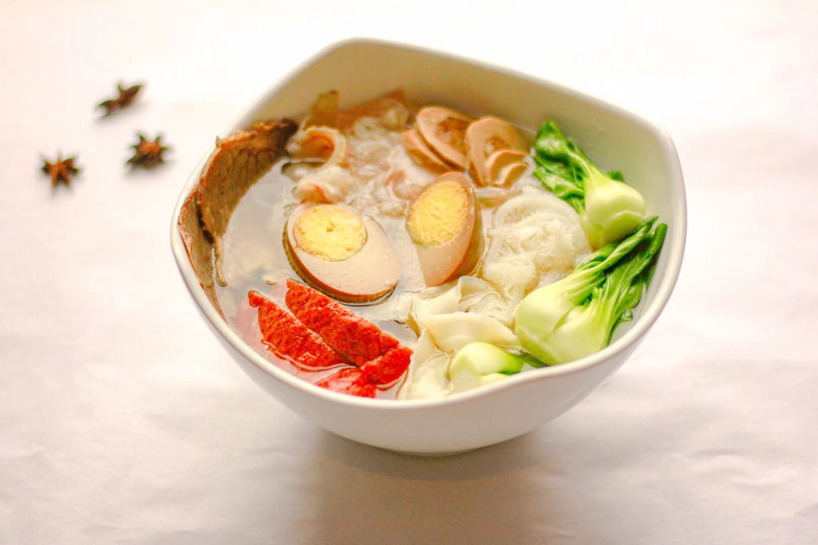 Order N10. House Special Noodle Soup 本楼刀削面 food online from Noodle & I store, West Lafayette on bringmethat.com