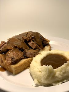Order HOT ROAST BEEF W/ 1 SIDE food online from Millers Country Kitchen store, Middletown on bringmethat.com