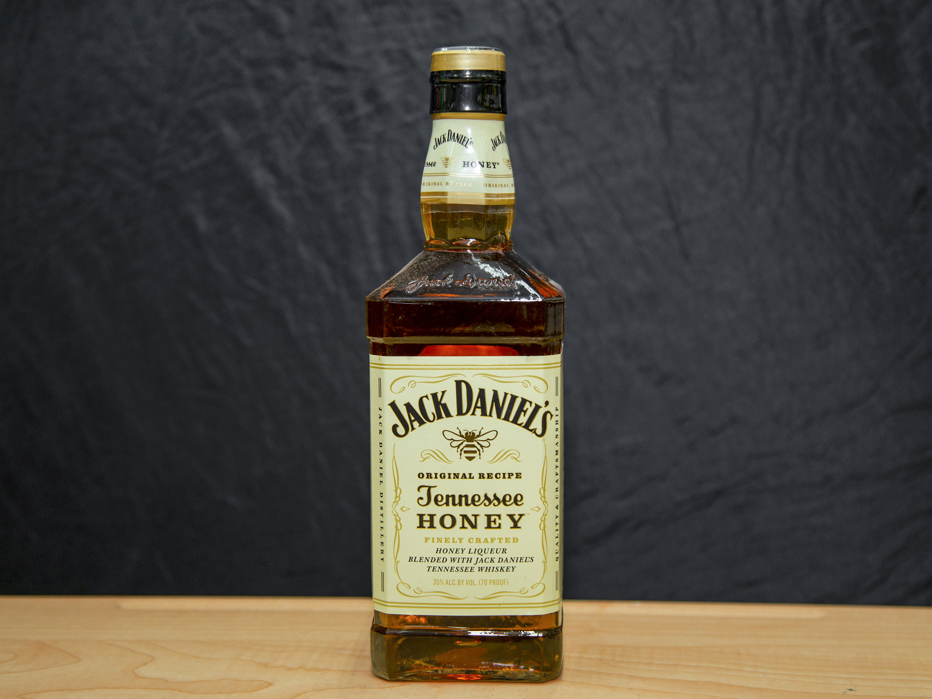 Order Jack Daniel's Tennessee Honey, 750 ml. Whiskey (35.0% ABV) food online from Platinum Star Food & Liquor store, Chicago on bringmethat.com