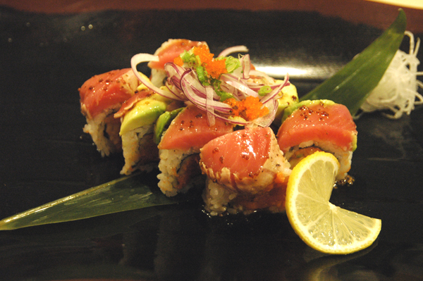 Order Spicy Tataki Roll food online from Hi Sushi store, Bakersfield on bringmethat.com