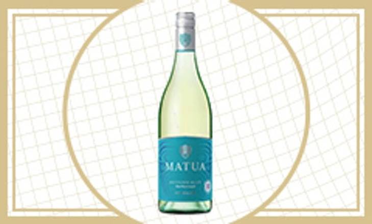 Order Matua, Sauvignon Blanc food online from Black Angus Steakhouse store, Brentwood on bringmethat.com