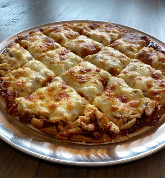 Order BBQ Chicken Pizza food online from Beggars Pizza store, Maywood on bringmethat.com