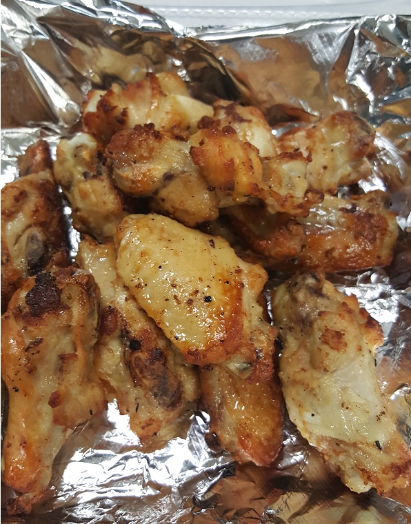 Order 10 Wings food online from Gumby's Pizza store, Raleigh on bringmethat.com