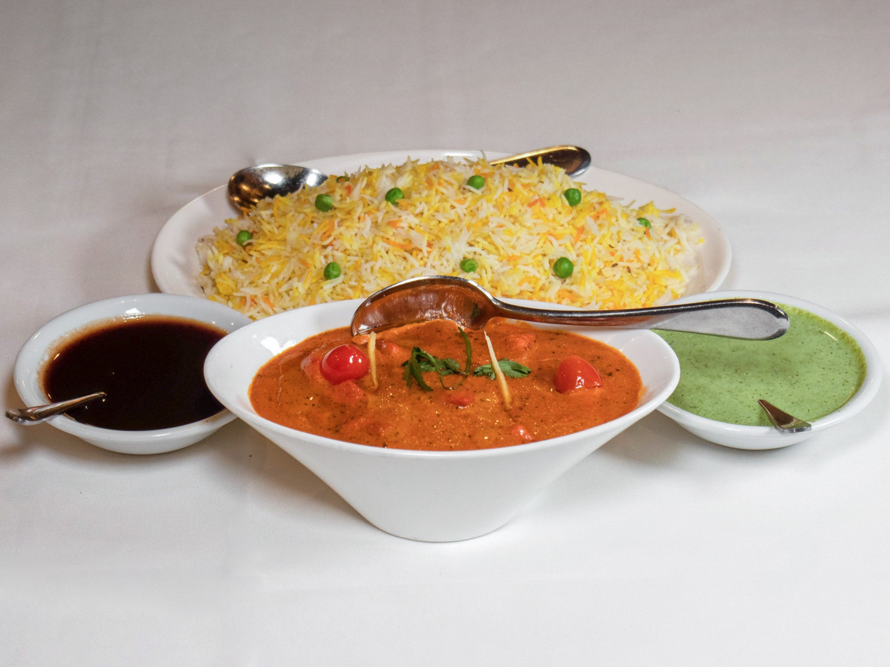 Order 1. Murgh Masala food online from Rajaji Fine Indian Cuisine store, Washington on bringmethat.com