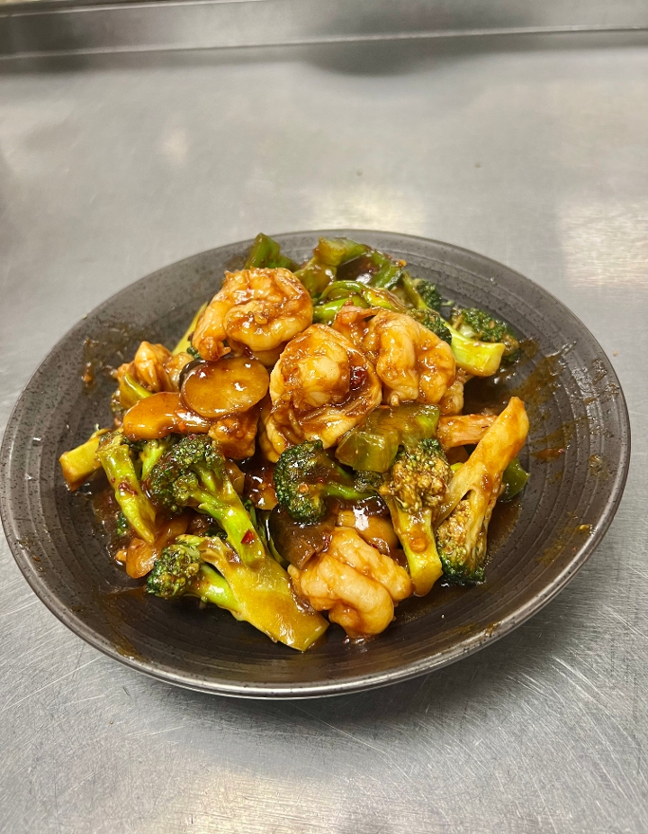 Order HUNAN SHRIMP 湖南虾 food online from Wok and Roll Restaurant(H St) store, Washington on bringmethat.com