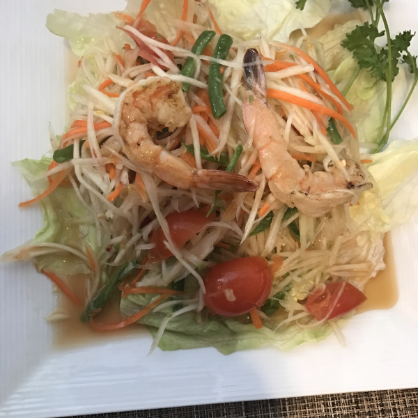 Order Y3. Papaya Salad food online from Baan Thai Restaurant store, Las Vegas on bringmethat.com