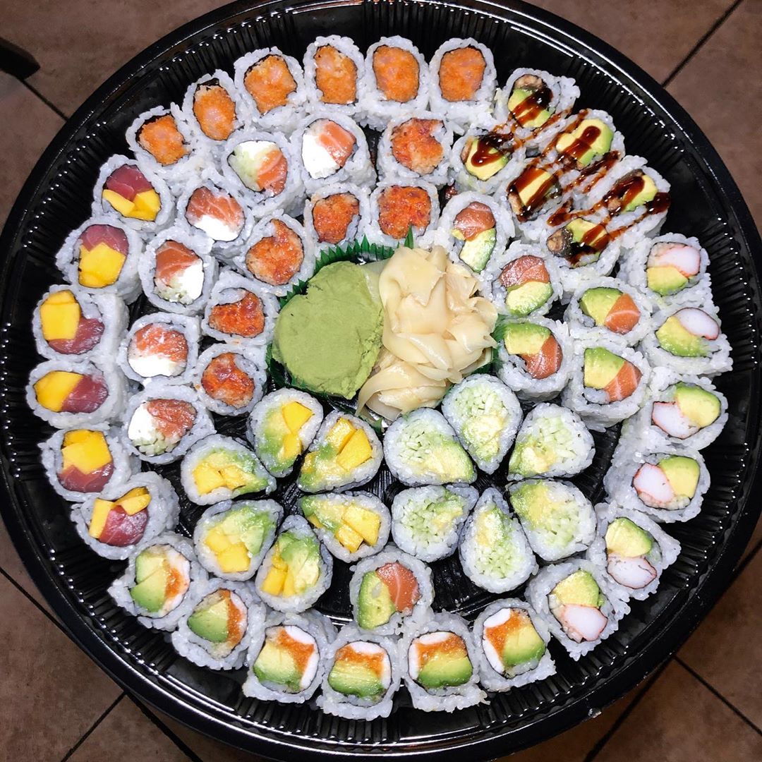 Order Traditional Roll Party Tray food online from Sushi sushi store, New York on bringmethat.com