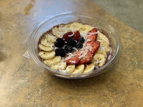 Order Deluxe Berry Bowl food online from Natures Juice Bar & Cafe store, Raleigh on bringmethat.com