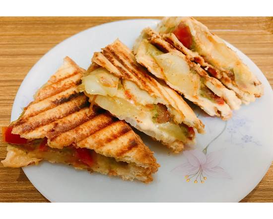 Order Veg. Masala Sandwich food online from Tandoori Momo Hub store, San Francisco on bringmethat.com