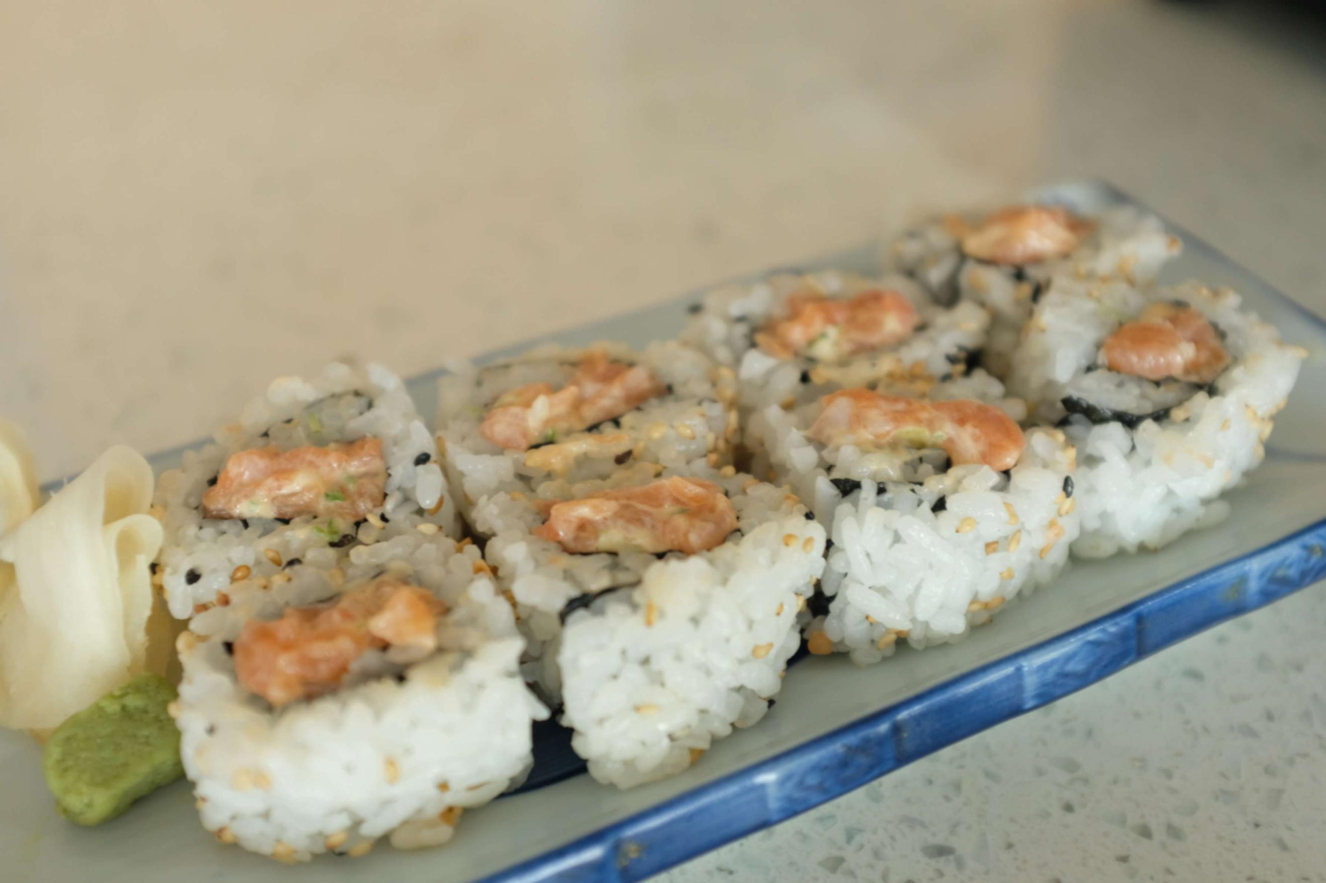 Order Spicy Salmon Roll food online from Mayflower Japanese Restaurant store, Newark on bringmethat.com