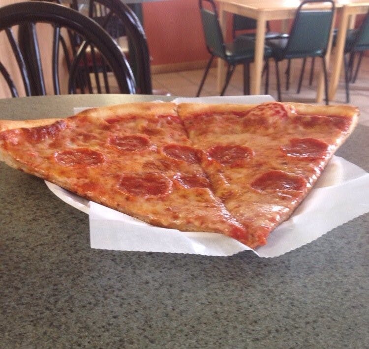 Order Pepperoni Pizza Slice - Slice food online from Renna's West & Mio Gelato Cafe store, Olean on bringmethat.com