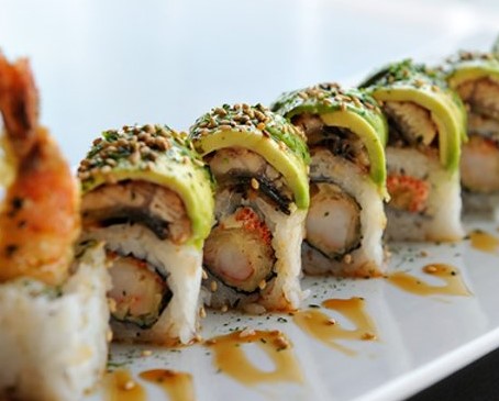 Order Ramen with Dragon Roll food online from Kiraku Ramen & Sushi store, Gardena on bringmethat.com