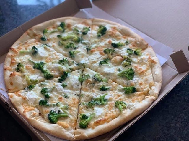 Order Broccoli Pizza - 14'' (6 Cut) food online from Michelangelo's Pizza store, East Brunswick on bringmethat.com