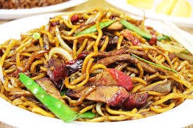 Order Beef Lo Mein food online from Peking Kitchen store, Quincy on bringmethat.com