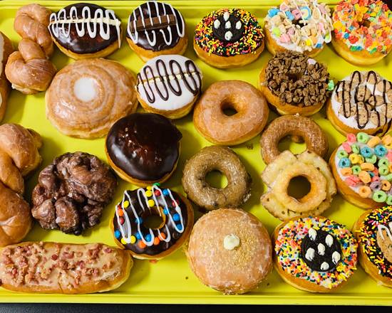 Order Random Donuts (1 Dozen) food online from The Donut Hole store, Crystal City on bringmethat.com