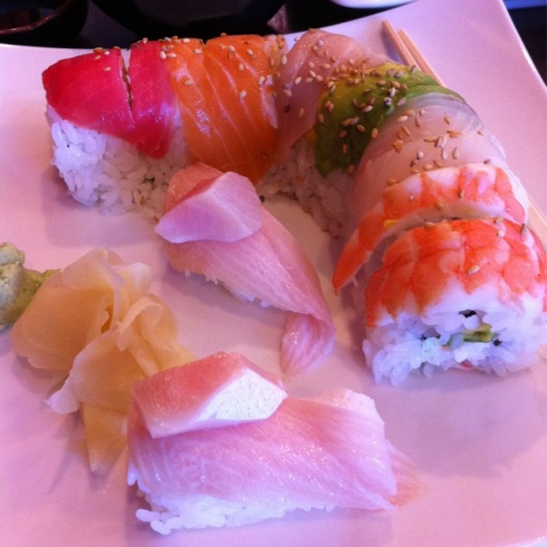 Order 6. Rainbow Roll food online from Big Fish Japanese Cuisine store, Sherman Oaks on bringmethat.com