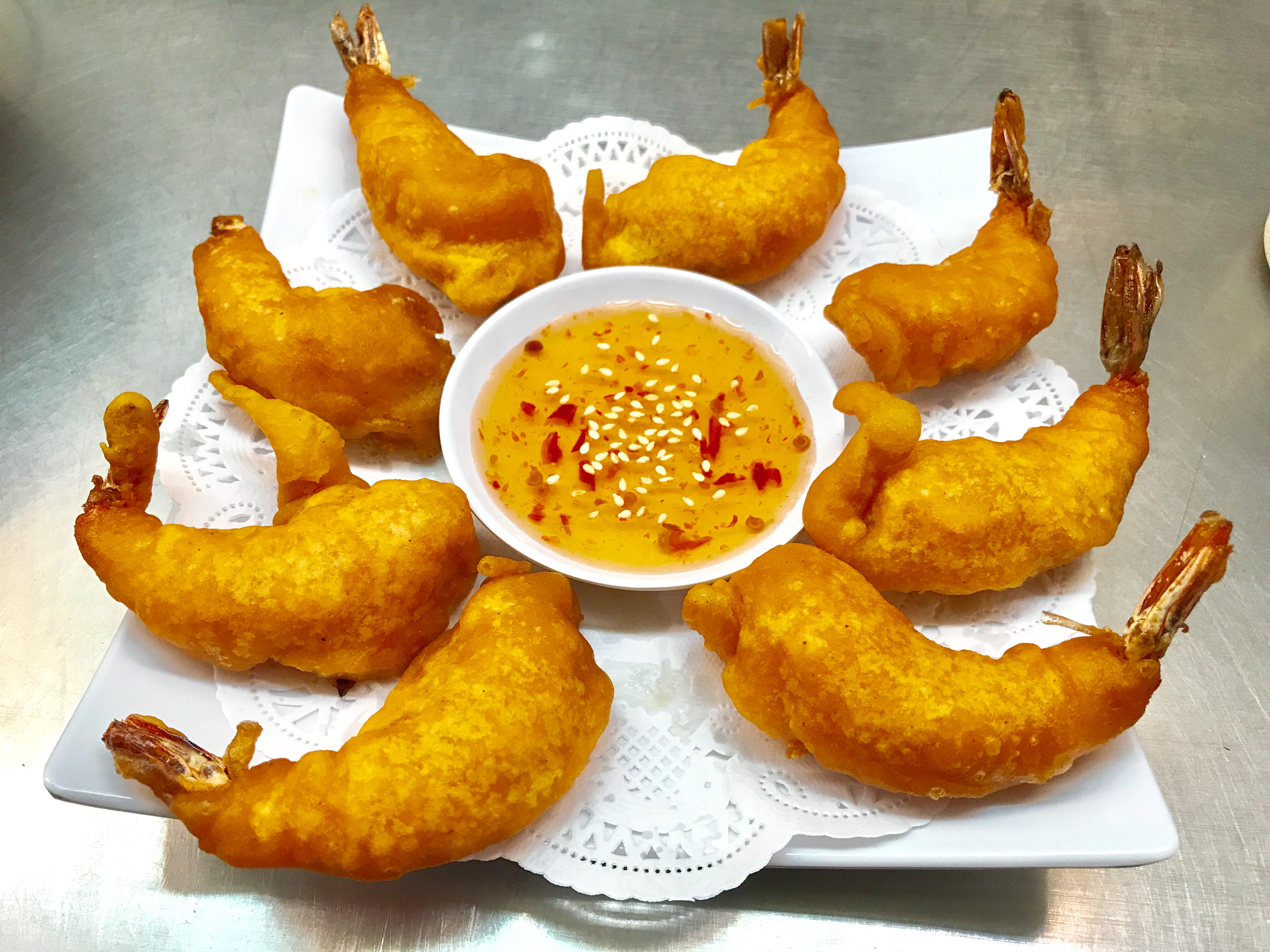 Order 3. Shrimp Tempura food online from Khun Dang Thai Restaurant store, North Hollywood on bringmethat.com