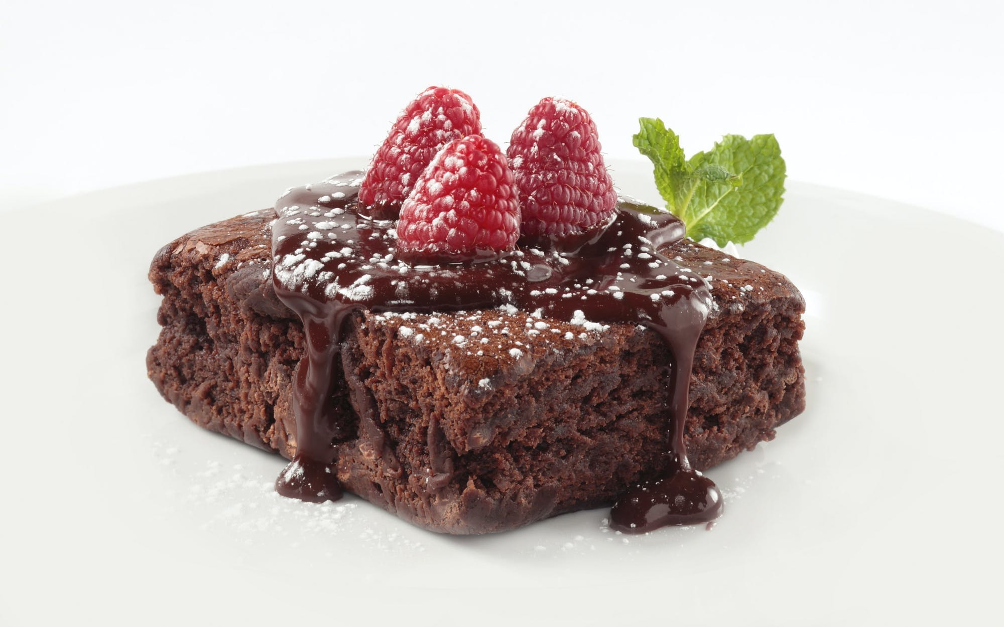 Order Oggi's Fabulous Brownie - Dessert food online from Oggi Sports | Brewhouse | Pizza store, Mission Viejo on bringmethat.com