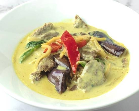 Order Green Curry food online from Thai Curry store, Arlington on bringmethat.com
