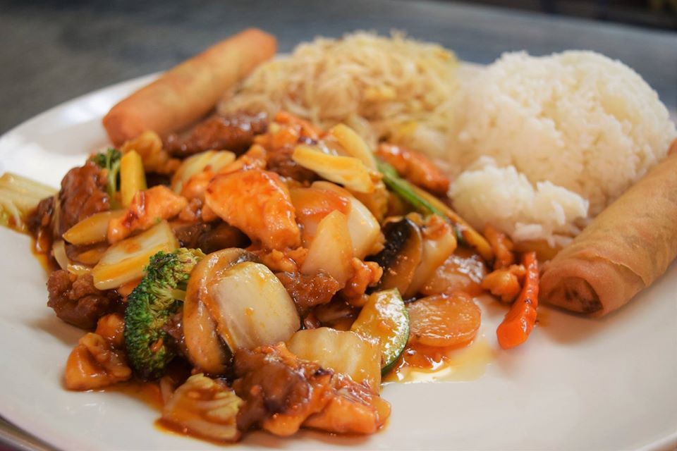 Order #905. Beef and Chicken Hunan Style food online from Ying Cafe store, Watauga on bringmethat.com