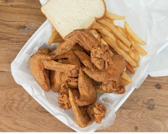 Order Wings Dinner (4 pcs) food online from JJ Chicken & Fish store, Dayton on bringmethat.com
