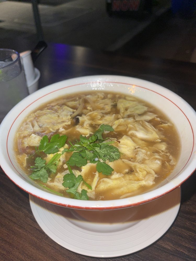 Order Hot 'n Sour Soup food online from Golden Crab House store, San Francisco on bringmethat.com