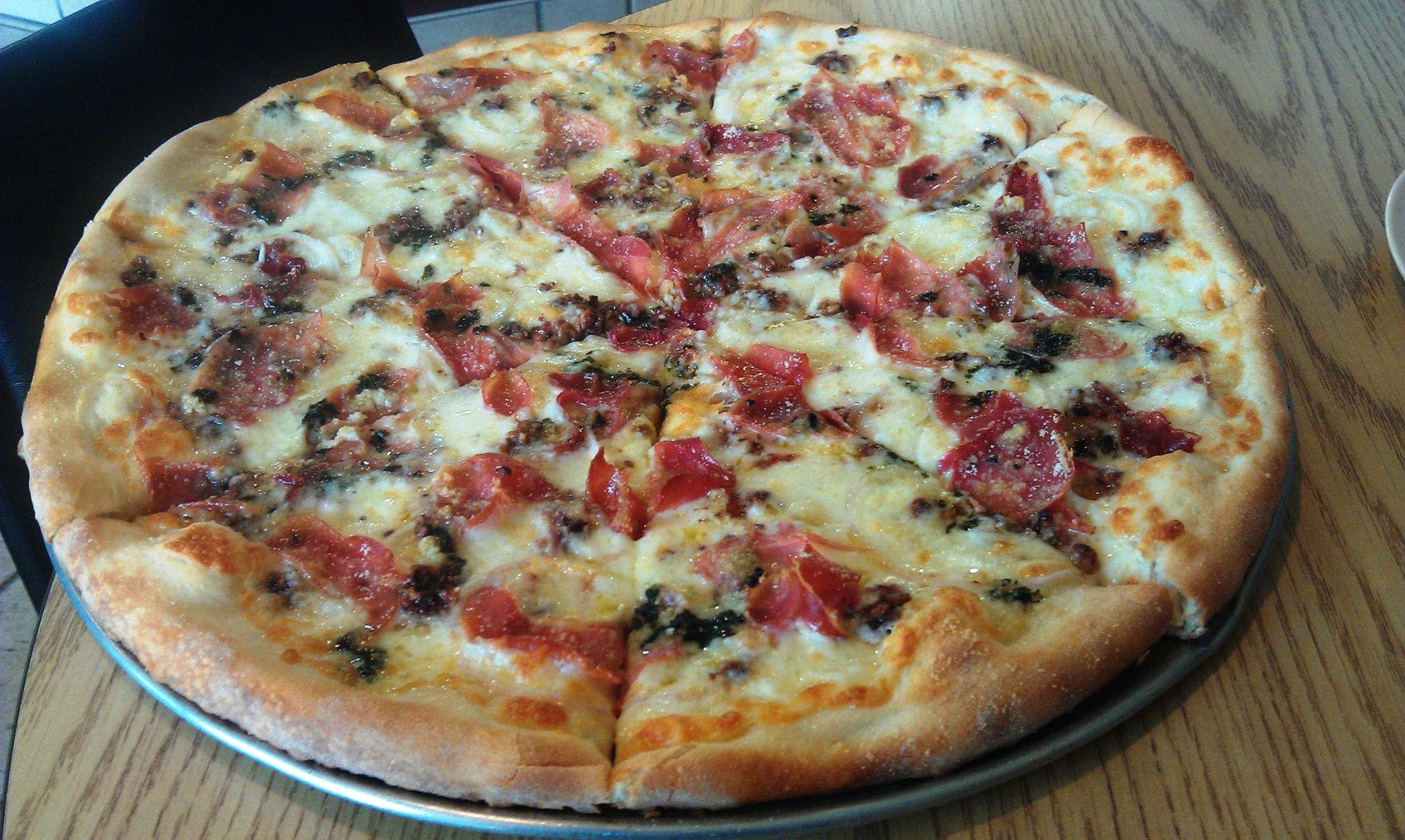 Order Mediterranea Pizza - Small 12'' food online from Cucina Italiana store, Dania Beach on bringmethat.com