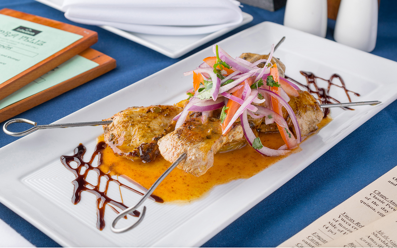 Order Anticuchos de Corazon food online from La Huaca Restaurant store, Roseville on bringmethat.com