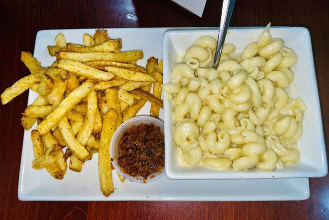 Order Bacon Mac and Cheese food online from Bird Creek Burger store, Temple on bringmethat.com